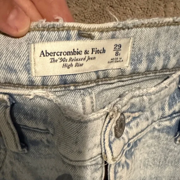 A&F the 90s relaxed jean high-rise size 29 - Picture 2 of 3